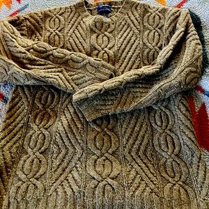 Davis and Squire handknit wool crewneck sweater